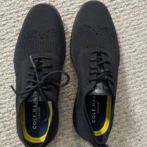 Never worn COLE HAAN SZ 7 GrandPro Oxford Sneakers